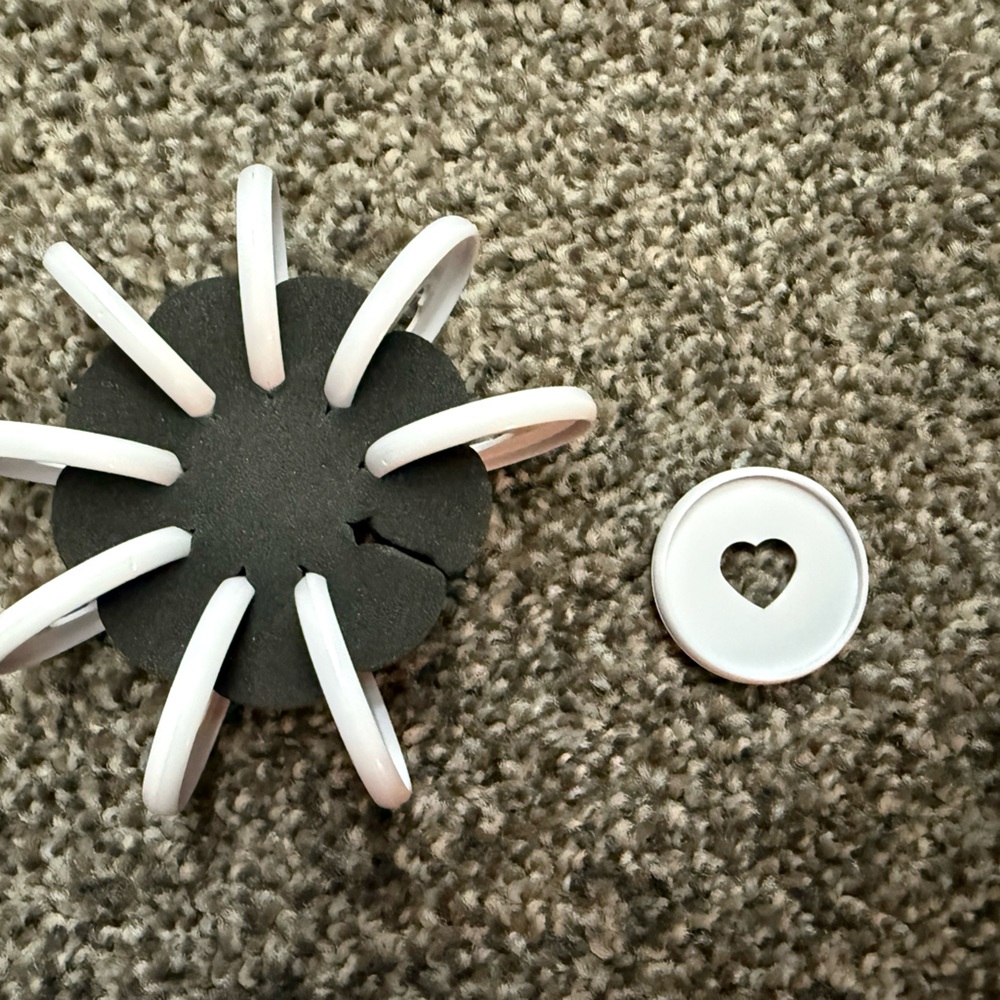 The Happy Planner White Discs with Heart Cutout